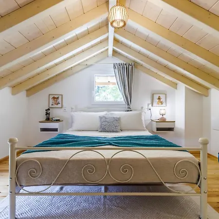 Vila Karderina Cozy By The River Skopelos